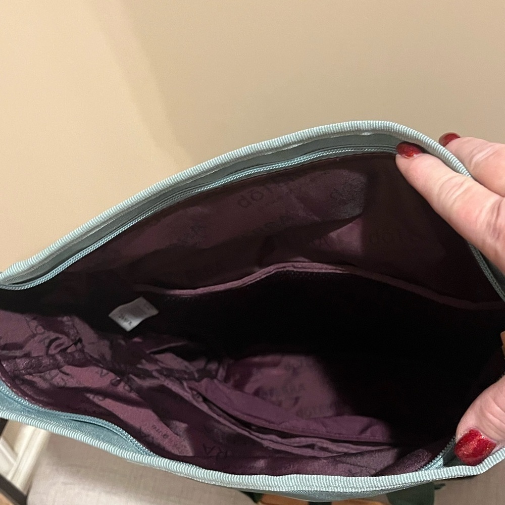 NWOT DOTERRA Backpack / Satchel
in Sage & Forest, Plum Interior - Picture 5 of 8